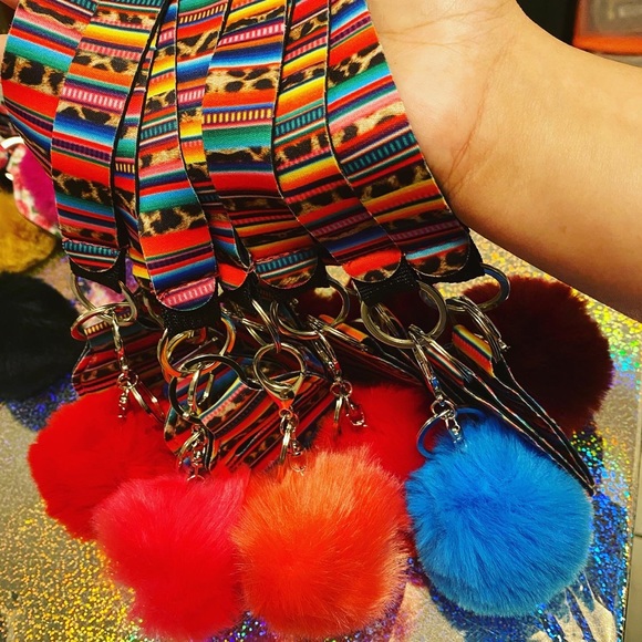 Wristlet Hand Sanitizer Keychain✨ - Picture 7 of 7